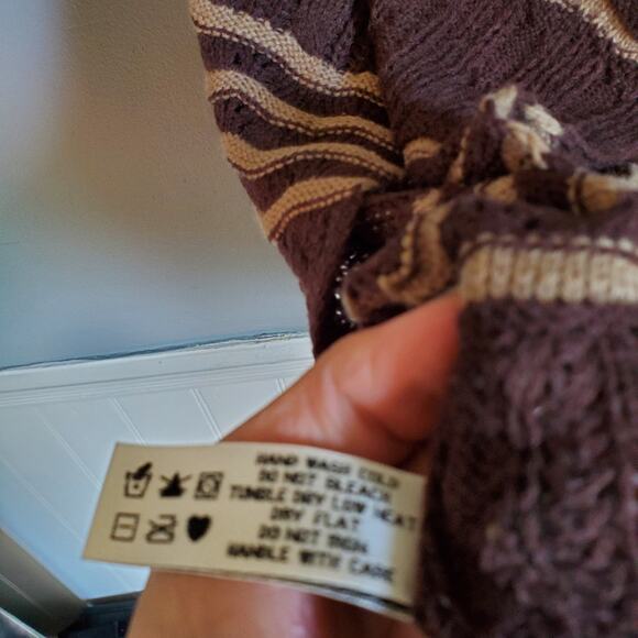 Brown Sweater Shawl Poncho - Picture 4 of 4